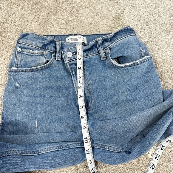 SOLD | Abercrombie & Fitch The ‘90s Straight Ultra High Rise Jeans Criss-Cross - Picture 12 of 15